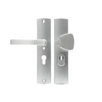 AXA Veiligheidsbeslag Curve Plus S-knop/ kruk Blok PC55 met kerntrekbeveiliging deurdikte 38 tot 56 mm SKG3 AXA Veiligheidsbeslag Curve Plus S-knop/ kruk Blok PC55 met kerntrekbeveiliging deurdikte 38 tot 56 mm SKG3