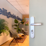 Hoppe Atlanta veiligheidsbeslag kruk/kruk - aluminium F1 - PC72 met kerntrekbeveiliging (afgerond) - SKG*** Hoppe Atlanta veiligheidsbeslag kruk/kruk - aluminium F1 - PC72 met kerntrekbeveiliging (afgerond) - SKG***