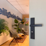 Hoppe Dallas veiligheidsbeslag kruk/kruk PC72 met kerntrekbeveiliging - zwart (rechthoekig) - SKG*** Hoppe Dallas veiligheidsbeslag kruk/kruk PC72 met kerntrekbeveiliging - zwart (rechthoekig) - SKG***