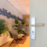 Hoppe Stockholm veiligheidsbeslag kruk/kruk - aluminium F1 - PC72 met kerntrekbeveiliging (rechthoekig) - SKG*** Hoppe Stockholm veiligheidsbeslag kruk/kruk - aluminium F1 - PC72 met kerntrekbeveiliging (rechthoekig) - SKG***