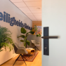 Hoppe Dallas veiligheidsbeslag kruk/kruk PC92 met kerntrekbeveiliging - zwart (rechthoekig) - SKG*** Hoppe Dallas veiligheidsbeslag kruk/kruk PC92 met kerntrekbeveiliging - zwart (rechthoekig) - SKG***