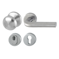 Hoppe Bonn voordeur rozetbeslag knop/kruk met kerntrekbeveiliging RVS (rond) DD38-58 mm - SKG*** Hoppe Bonn voordeur rozetbeslag knop/kruk met kerntrekbeveiliging RVS (rond) DD38-58 mm - SKG***