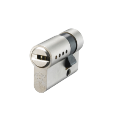 Mul-T-Lock Clas&shy;sic Pro hal&shy;ve ci&shy;lin&shy;der met kern&shy;trek&shy;be&shy;vei&shy;li&shy;ging - SKG***